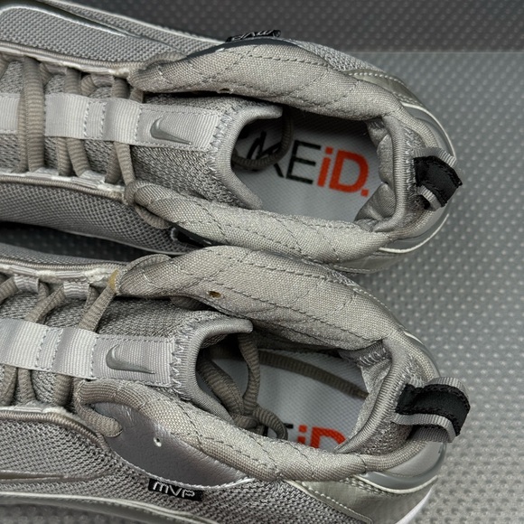 Nike ID Baseball Cleats - Picture 11 of 11